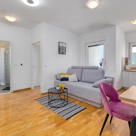 Apartment Roni + Besplatan Parking Zadar Zewnętrze zdjęcie