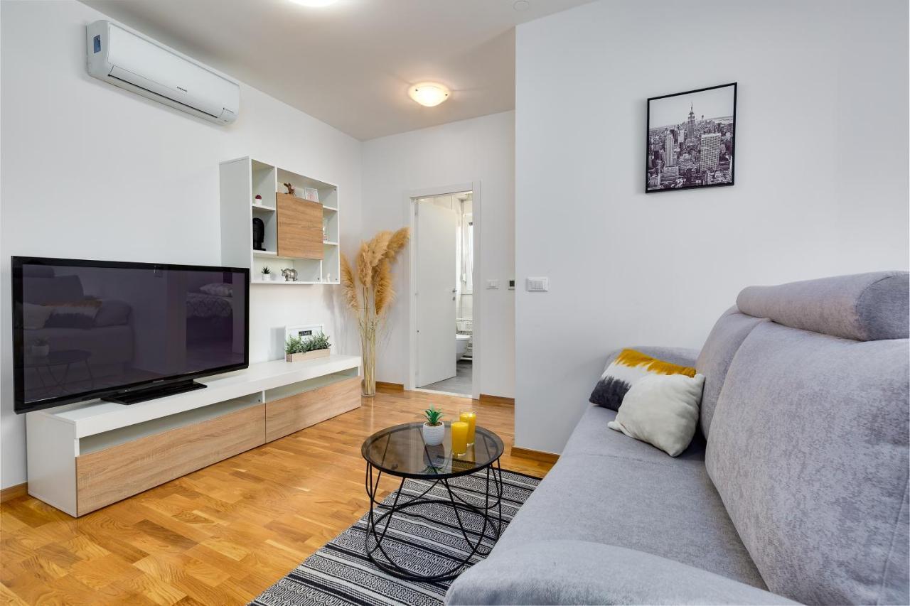 Apartment Roni + Besplatan Parking Zadar Zewnętrze zdjęcie