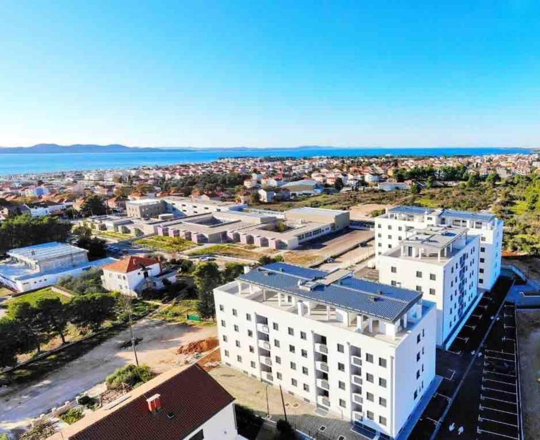 Apartment Roni + Besplatan Parking Zadar Zewnętrze zdjęcie
